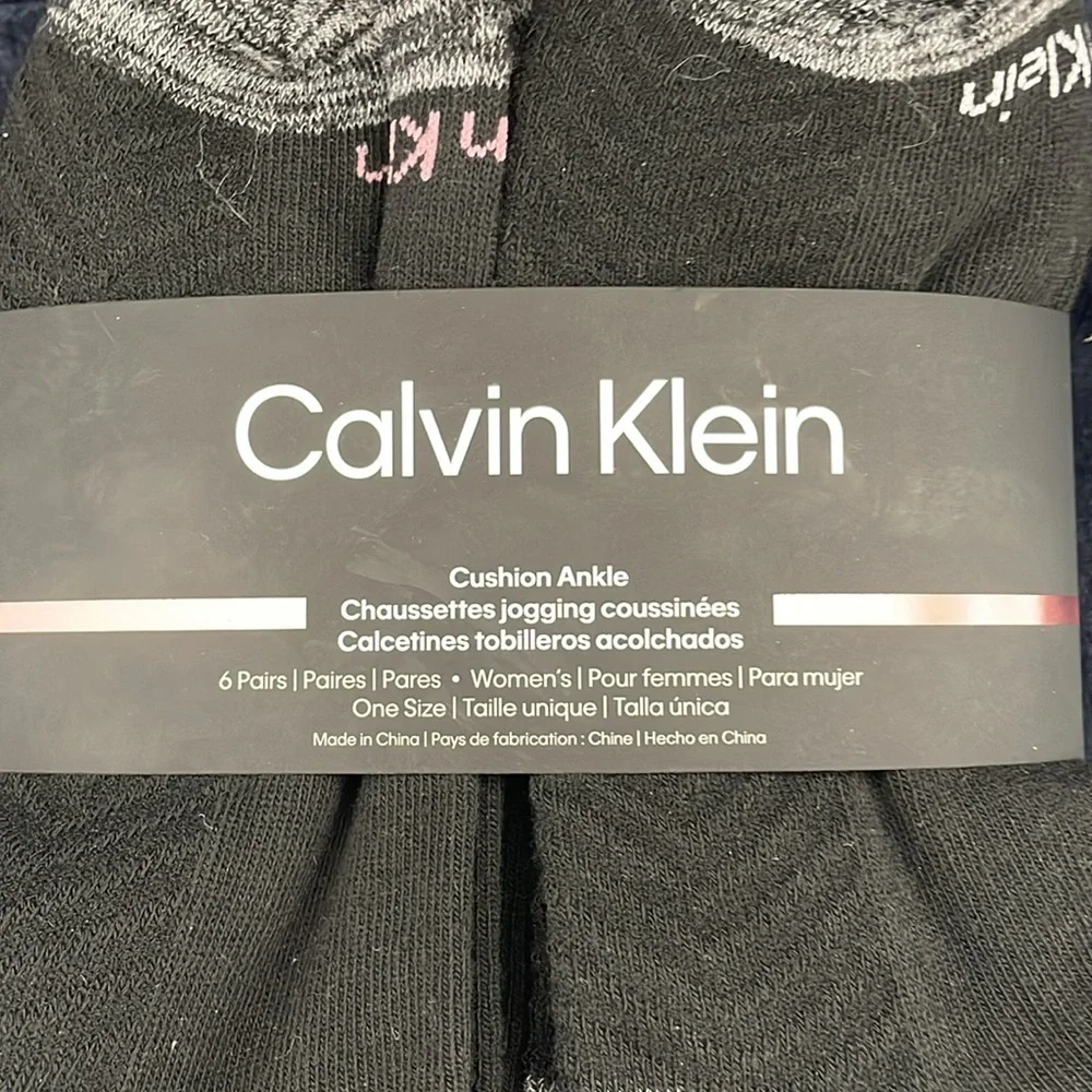 Calvin Klein Black and Gray Women’s Athletic Socks One Size
